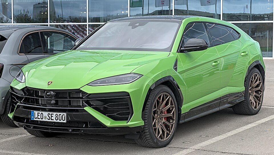 Lamborghini-Urus.jpg